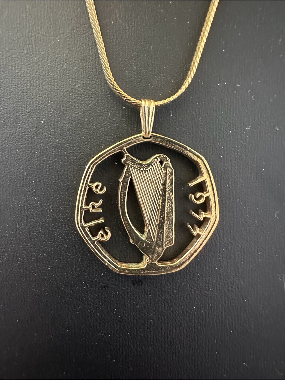 Irish 50 Pence Coin Harp Pendant Necklace - Picture 2 of 5